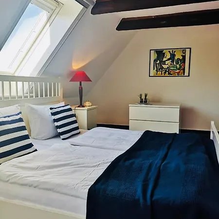 Huette 52 Vandrarhem Garding